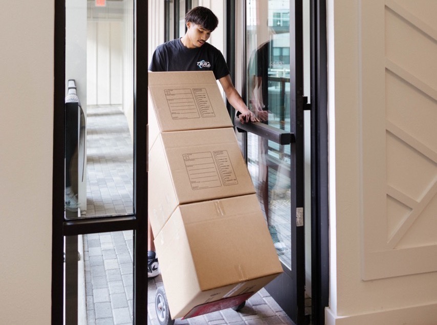 Specialized commercial moving service in Houston, Texas by Tera Moving Services ensuring seamless business relocation.